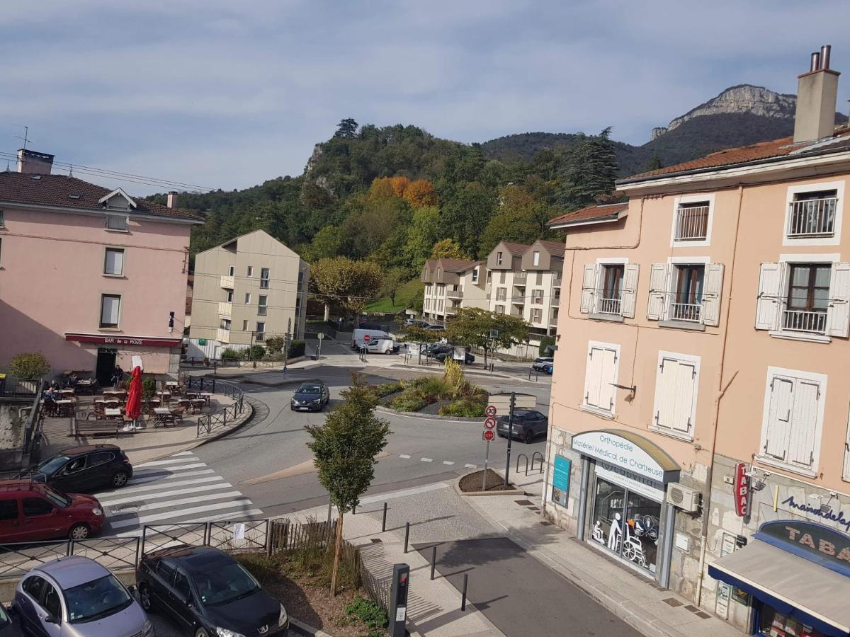 Charmant Studio Au Coeur Du Village De Voreppe Exterior foto